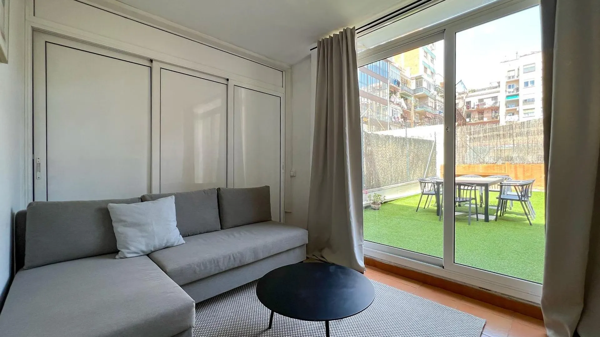 Stay U-Nique Apartments Urgell Барселона 0*,  Испания
